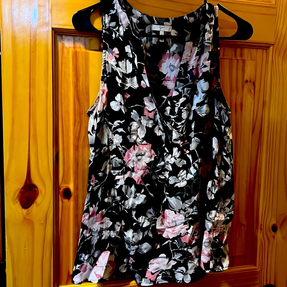 Floral black tank